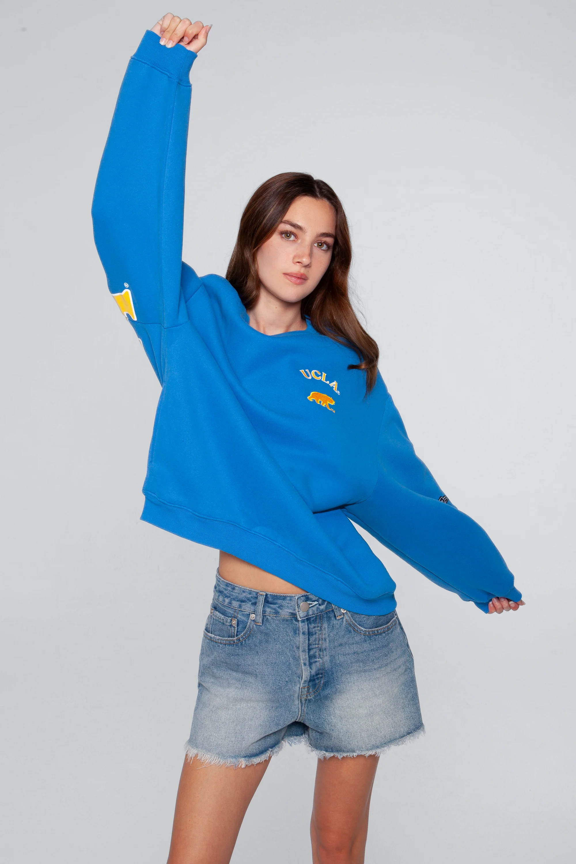 UCLA Oversized Crewneck - Image 3